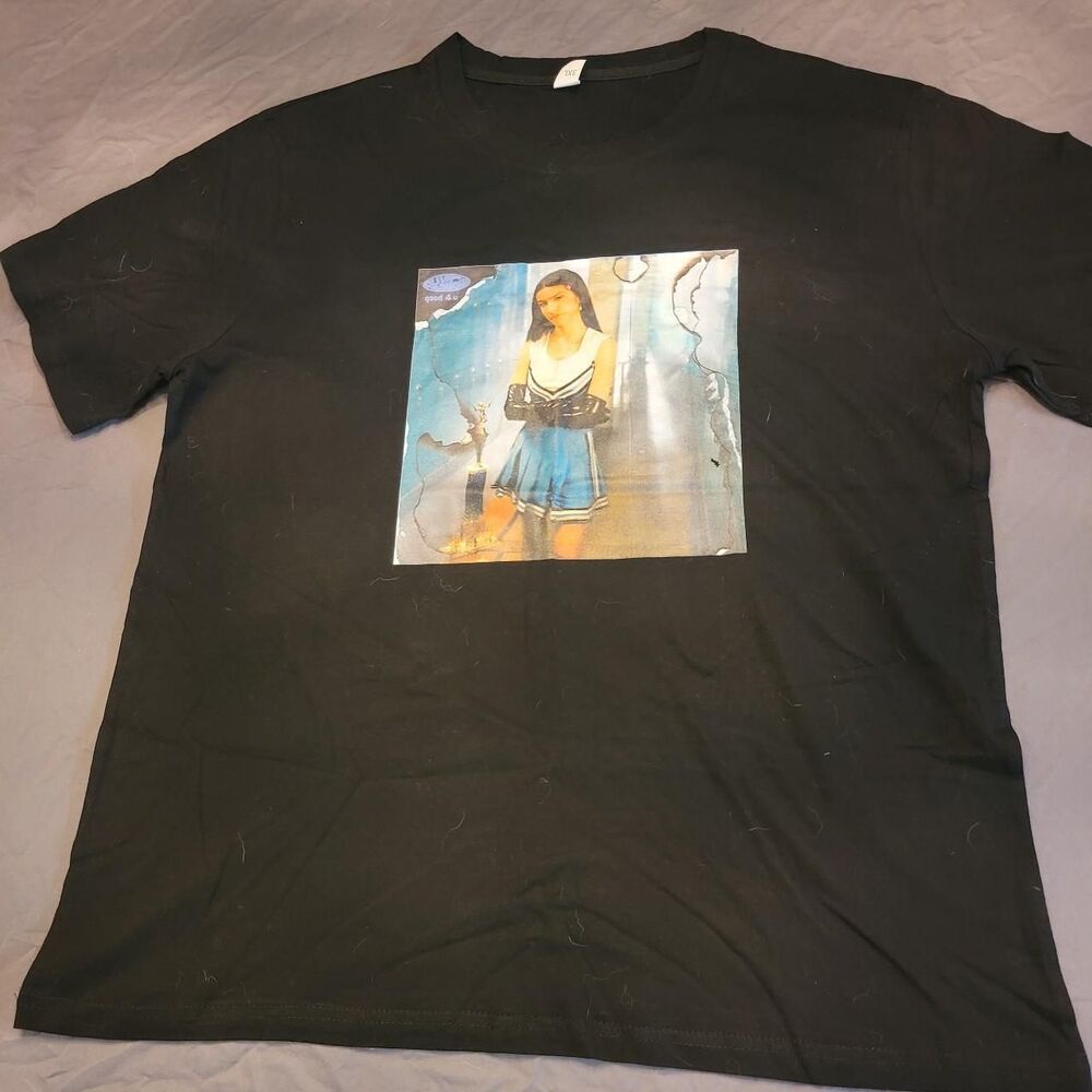 Gildan Men's Black and Blue T-shirt